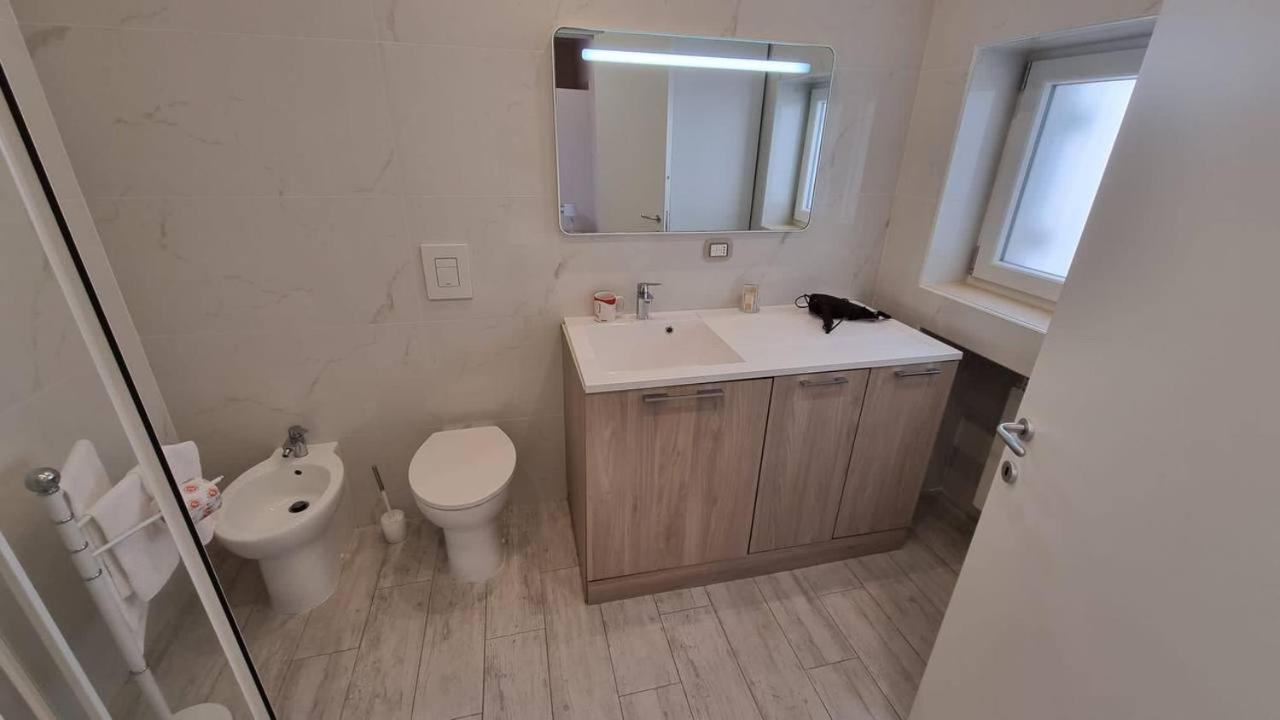 Central Home Taranto Luaran gambar